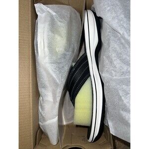 SIZE 7 CLARKS WOMEN'S BREEZE SEA Cloud Steppers FLIP-FLOPS Black Synthetic
